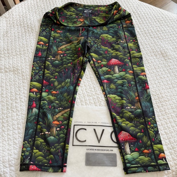 Constantly Varied Gear Pants - CVG Women's Leggings, enchanted forest pattern, Sz L